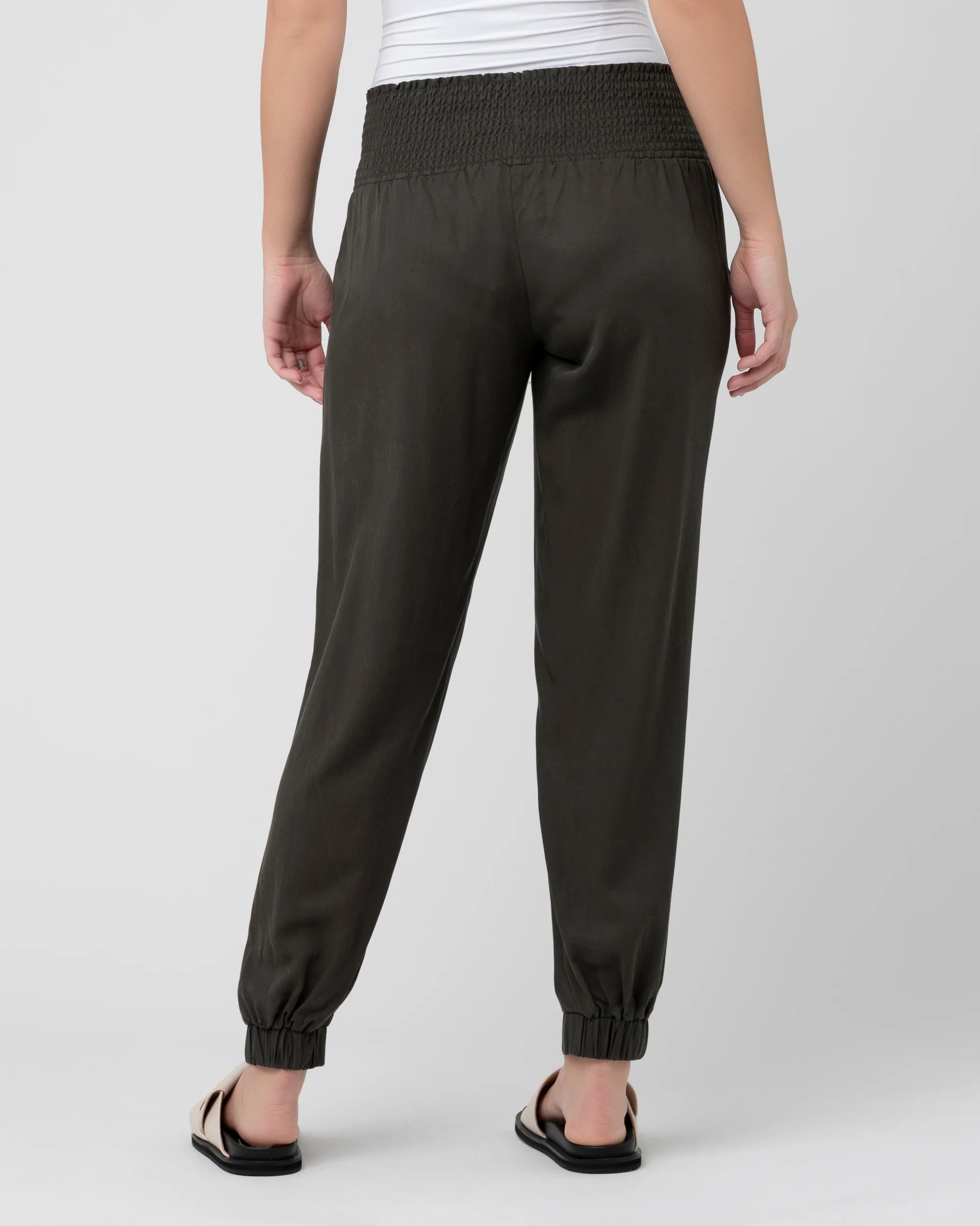 Tencel Off Duty Pant Olive - Image 5